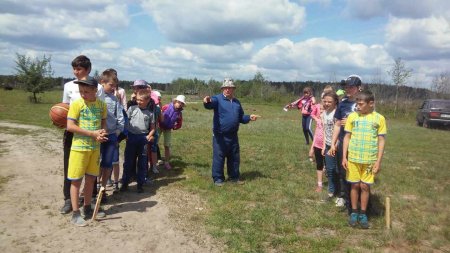 Вихованці табору "Веселка" ходили у похід